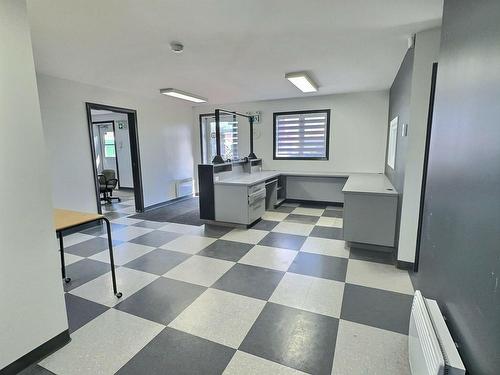 Bureau - 112 Ch. Ontario, Notre-Dame-Du-Nord, QC - Indoor Photo Showing Other Room