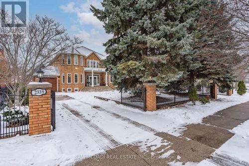 2339 Glengarry Road, Mississauga, ON - Outdoor