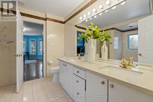 2339 Glengarry Road, Mississauga, ON - Indoor Photo Showing Bathroom