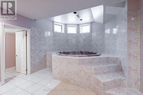 2339 Glengarry Road, Mississauga, ON - Indoor Photo Showing Bathroom