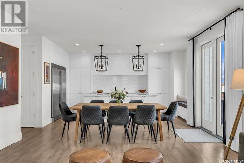 327 Pritchard Crescent, Saskatoon, SK - Indoor Photo Showing Dining Room