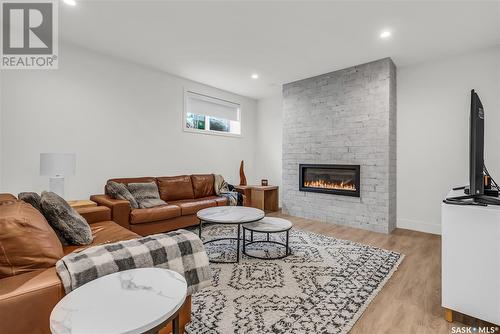 327 Pritchard Crescent, Saskatoon, SK - Indoor Photo Showing Living Room With Fireplace