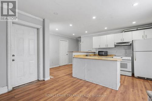 576 Horton Street E, London, ON - Indoor Photo Showing Kitchen