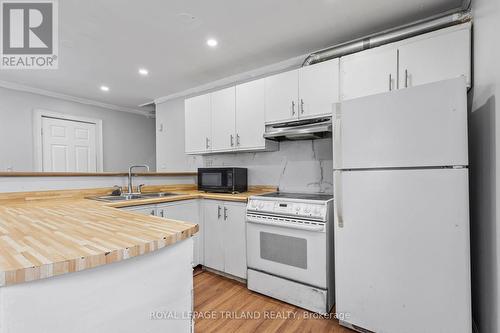 576 Horton Street E, London, ON - Indoor Photo Showing Kitchen With Double Sink