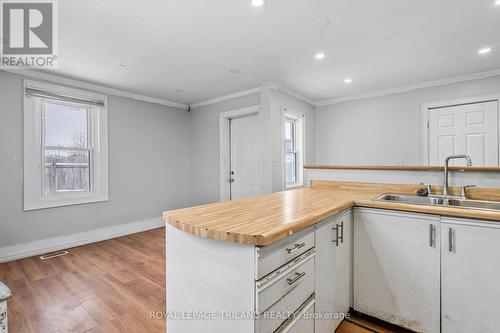 576 Horton Street E, London, ON - Indoor Photo Showing Kitchen With Double Sink