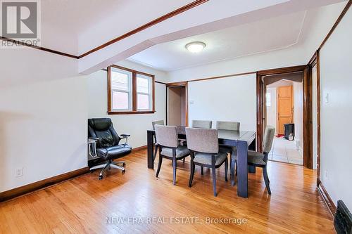 107 Haddon Avenue S, Hamilton, ON - Indoor Photo Showing Dining Room