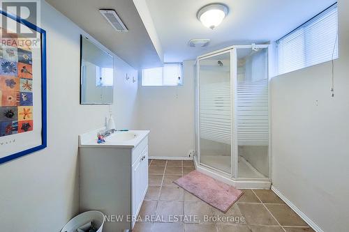 107 Haddon Avenue S, Hamilton, ON - Indoor Photo Showing Bathroom