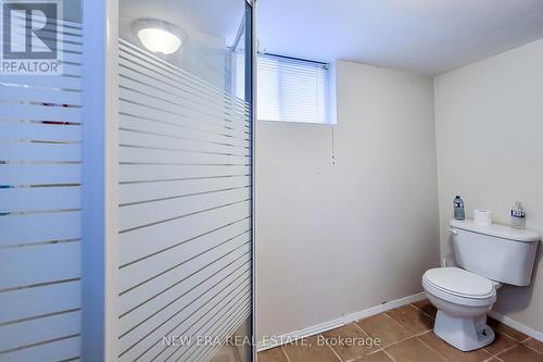 107 Haddon Avenue S, Hamilton, ON - Indoor Photo Showing Bathroom