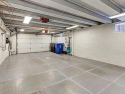 Garage - 