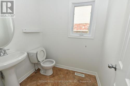 1673 Portrush Way, London, ON - Indoor Photo Showing Bathroom