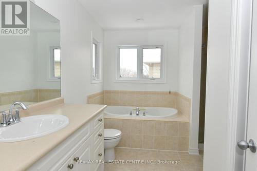 1673 Portrush Way, London, ON - Indoor Photo Showing Bathroom