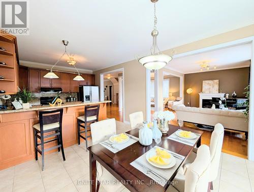 120 Danielson Court, Mississauga, ON - Indoor Photo Showing Dining Room