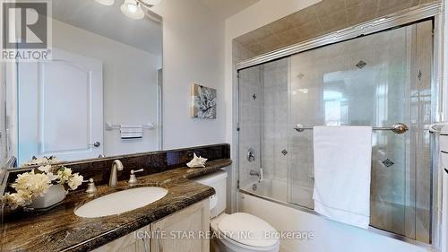 120 Danielson Court, Mississauga, ON - Indoor Photo Showing Bathroom