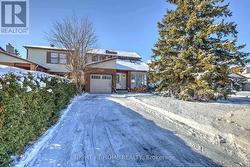 1223 CEDARCROFT CRESCENT  Ottawa, ON K1B 5G9