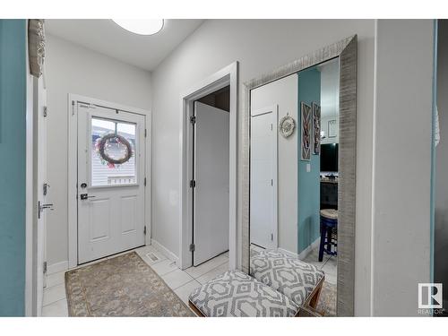 2611 21 Av Nw, Edmonton, AB - Indoor Photo Showing Other Room