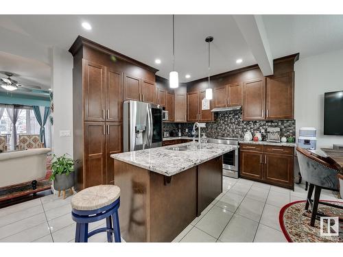 2611 21 Av Nw, Edmonton, AB - Indoor Photo Showing Kitchen With Upgraded Kitchen