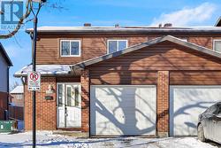 3323 HOGARTH AVENUE  Ottawa, ON K1T 1S6