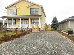 42 Chambers Close  Wolfville, NS B4P 0A6