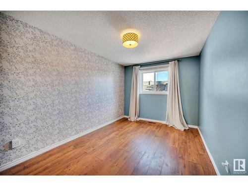 1923 104 St Nw, Edmonton, AB - Indoor Photo Showing Other Room