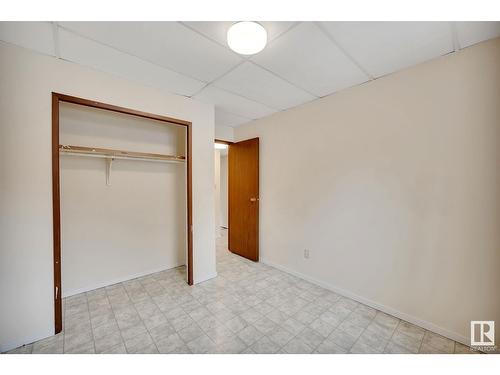 1923 104 St Nw, Edmonton, AB - Indoor Photo Showing Other Room