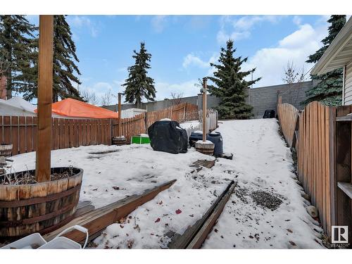 1923 104 St Nw, Edmonton, AB - Outdoor