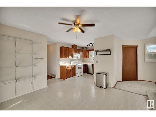 1923 104 St Nw, Edmonton, AB - Indoor Photo Showing Kitchen