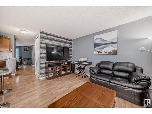 8920 213 St Nw, Edmonton, AB - Indoor Photo Showing Living Room