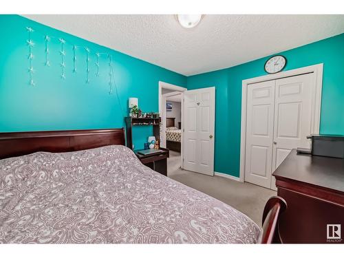 8920 213 St Nw, Edmonton, AB - Indoor Photo Showing Bedroom