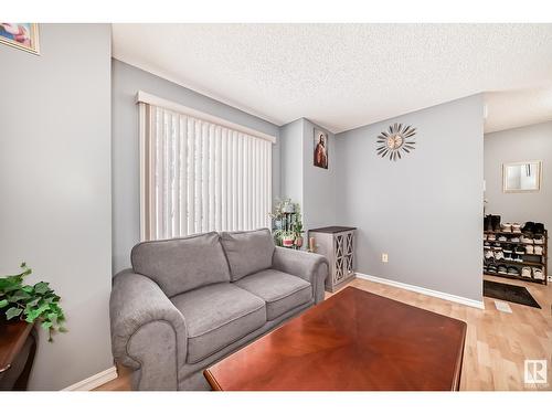 8920 213 St Nw, Edmonton, AB - Indoor Photo Showing Living Room