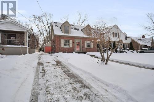 Front, driveway and garage - 589 Victoria Street, London, ON - Outdoor With Deck Patio Veranda With Facade