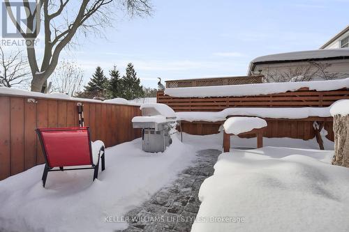 Pathways around deck - 589 Victoria Street, London, ON - Outdoor