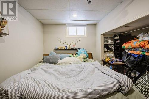 98 Waterloo Street, Waterloo, ON - Indoor Photo Showing Bedroom