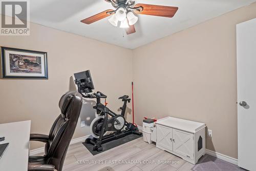 1055 Osgoode Drive, London, ON - Indoor Photo Showing Gym Room