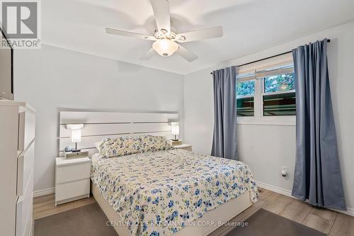 1055 Osgoode Drive, London, ON - Indoor Photo Showing Bedroom