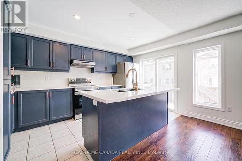 4222 Prudham Ave, Burlington, ON - Indoor Photo Showing Kitchen With Upgraded Kitchen