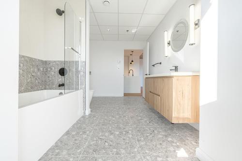 Bathroom - 218-230 Boul. Harwood, Vaudreuil-Dorion, QC - Indoor Photo Showing Bathroom