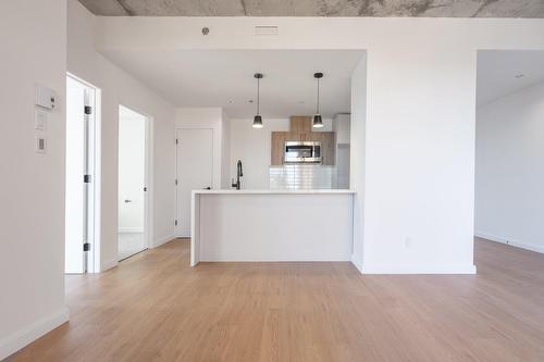 Kitchen - 218-230 Boul. Harwood, Vaudreuil-Dorion, QC - Indoor Photo Showing Kitchen