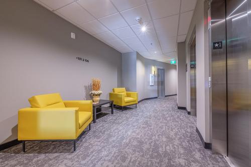 Hall - 202-230 Boul. Harwood, Vaudreuil-Dorion, QC - Indoor Photo Showing Other Room