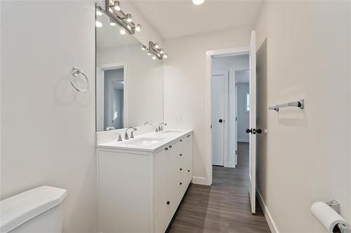 19 Premier Pl, Winnipeg, MB 