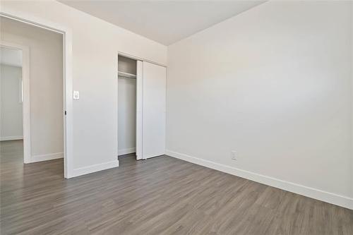 19 Premier Pl, Winnipeg, MB 