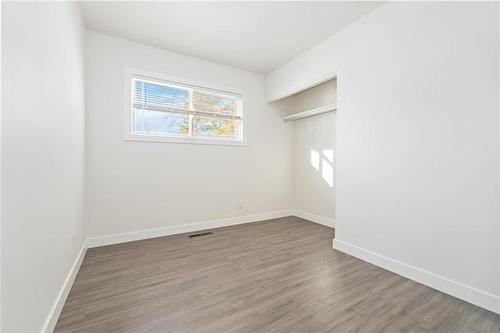 19 Premier Pl, Winnipeg, MB 