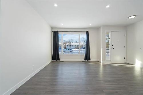 19 Premier Pl, Winnipeg, MB 