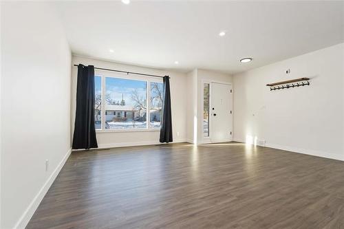 19 Premier Pl, Winnipeg, MB 