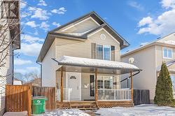 526 Denham WAY  Saskatoon, SK S7R 1E7