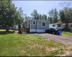 36 Bayview Drive  Amherst, NS B4H 4E7