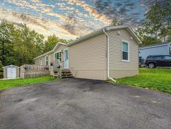 1188 Susan Drive  Beaver Bank, NS B4E 1P1