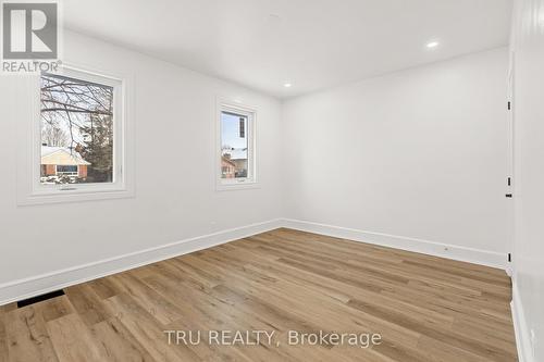 926 Winnington Avenue, Ottawa, ON - Indoor Photo Showing Other Room