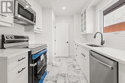 926 Winnington Avenue, Ottawa, ON - Indoor Photo Showing Kitchen