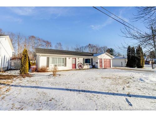 301 Jewett St, Fredericton, NB 