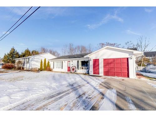 301 Jewett St, Fredericton, NB 